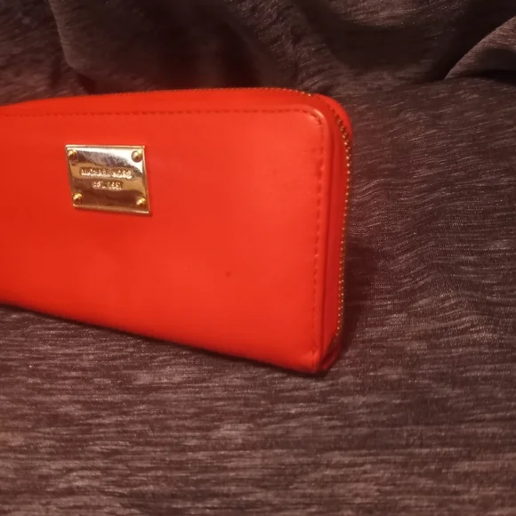 Michael Kors Orange/Red - Picture 2 of 9
